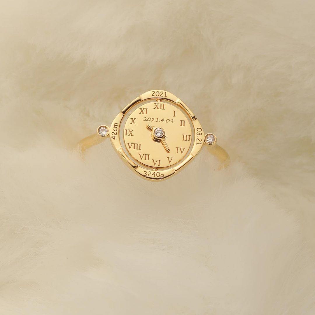 TDC™ 18K Gold Baby Engravable Flip Round Handprints Footprint Ring - TDC Jewellery