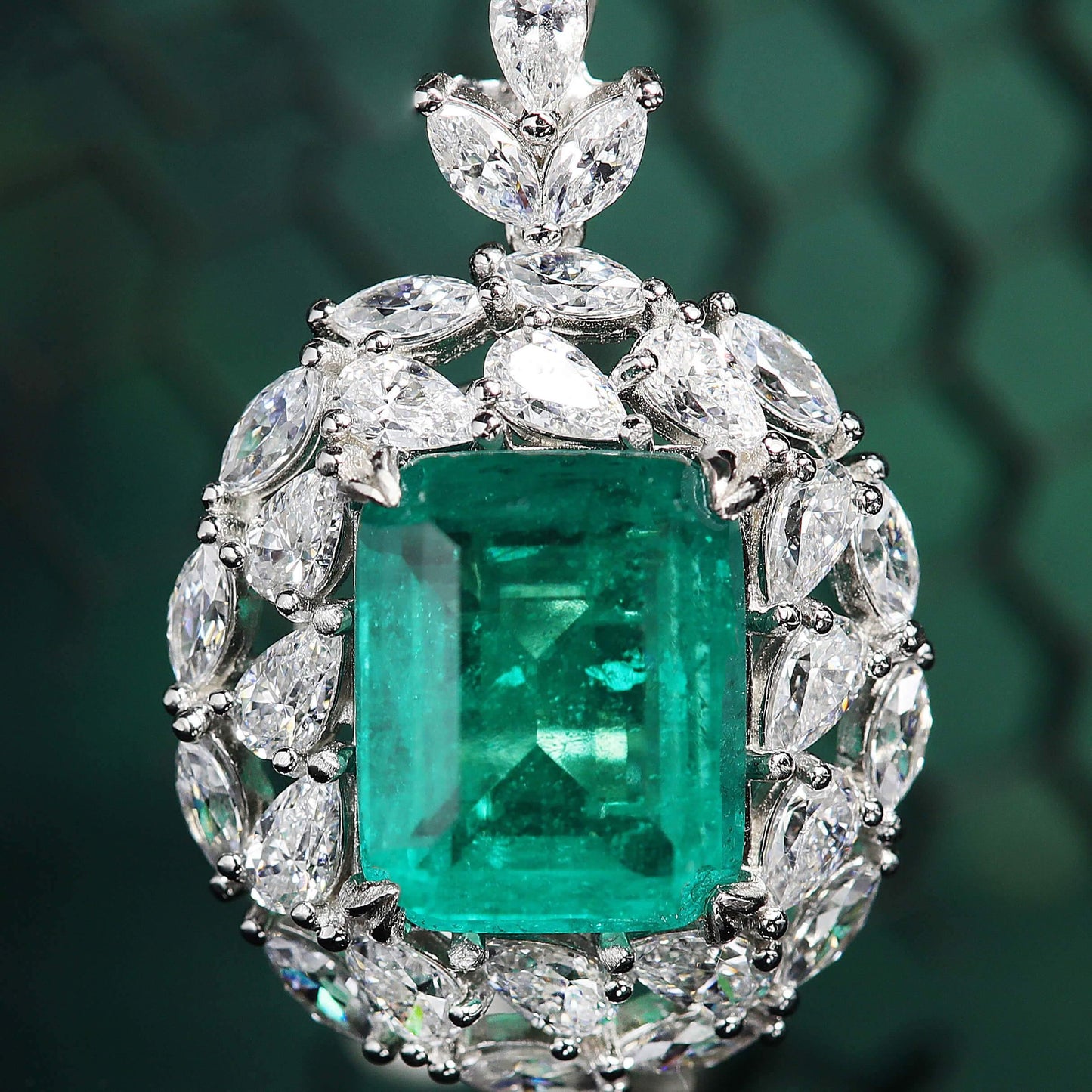 TDC™ High-End Green Artificial Gemstone Silver Pendant - TDC Jewellery