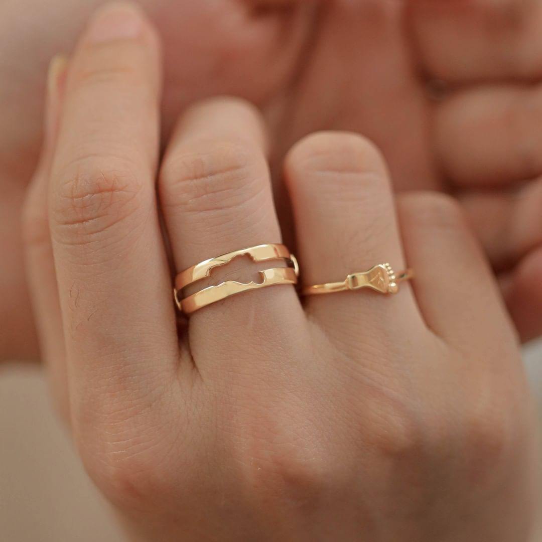 18K Gold Engravable Baby Footprint Couple Rings