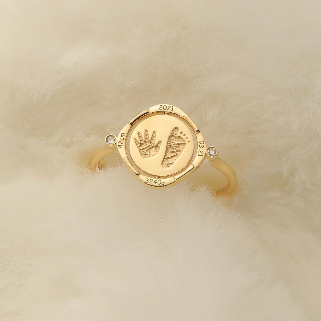 TDC™ 18K Gold Baby Engravable Flip Round Handprints Footprint Ring - TDC Jewellery