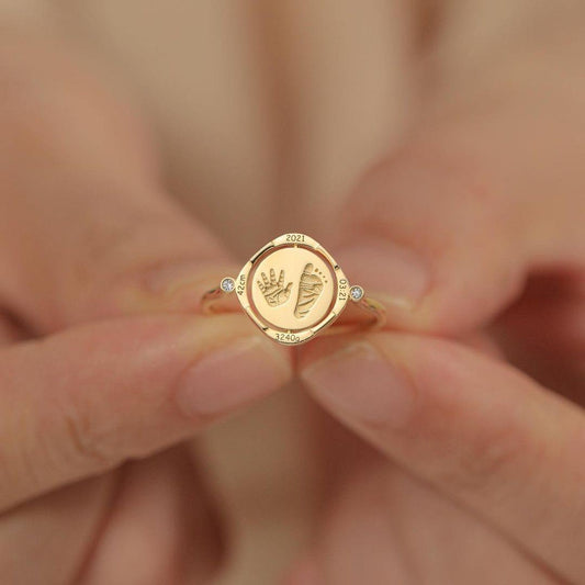 TDC™ 18K Gold Baby Engravable Flip Round Handprints Footprint Ring - TDC Jewellery
